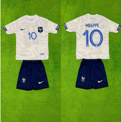 8057 Детски футболен комплект France MBAPPE 10